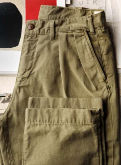 Imogene + Willie campbell pleated chino in field tan