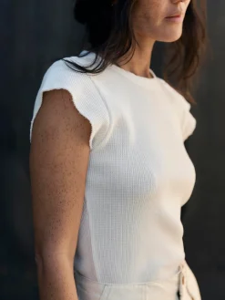 Women Imogene + Willie cut sleeve thermal in white