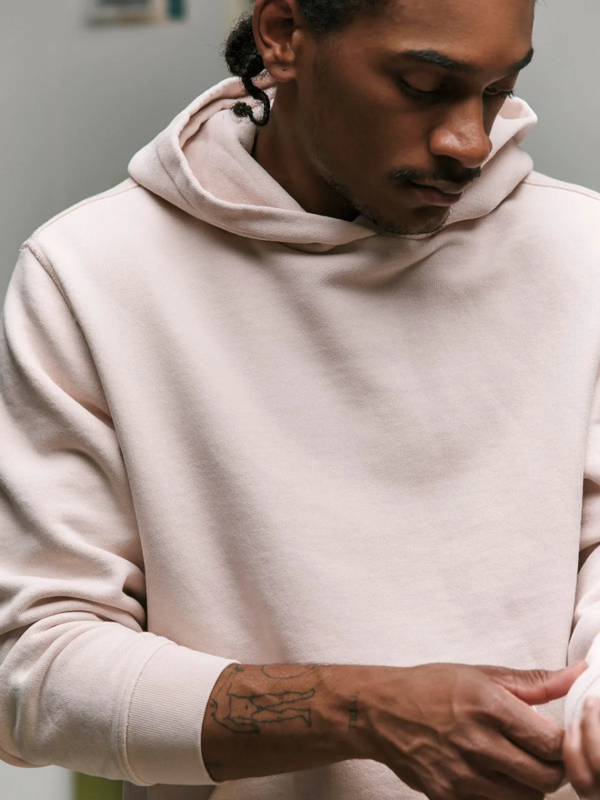 Imogene + Willie davenport hoodie in pink stone