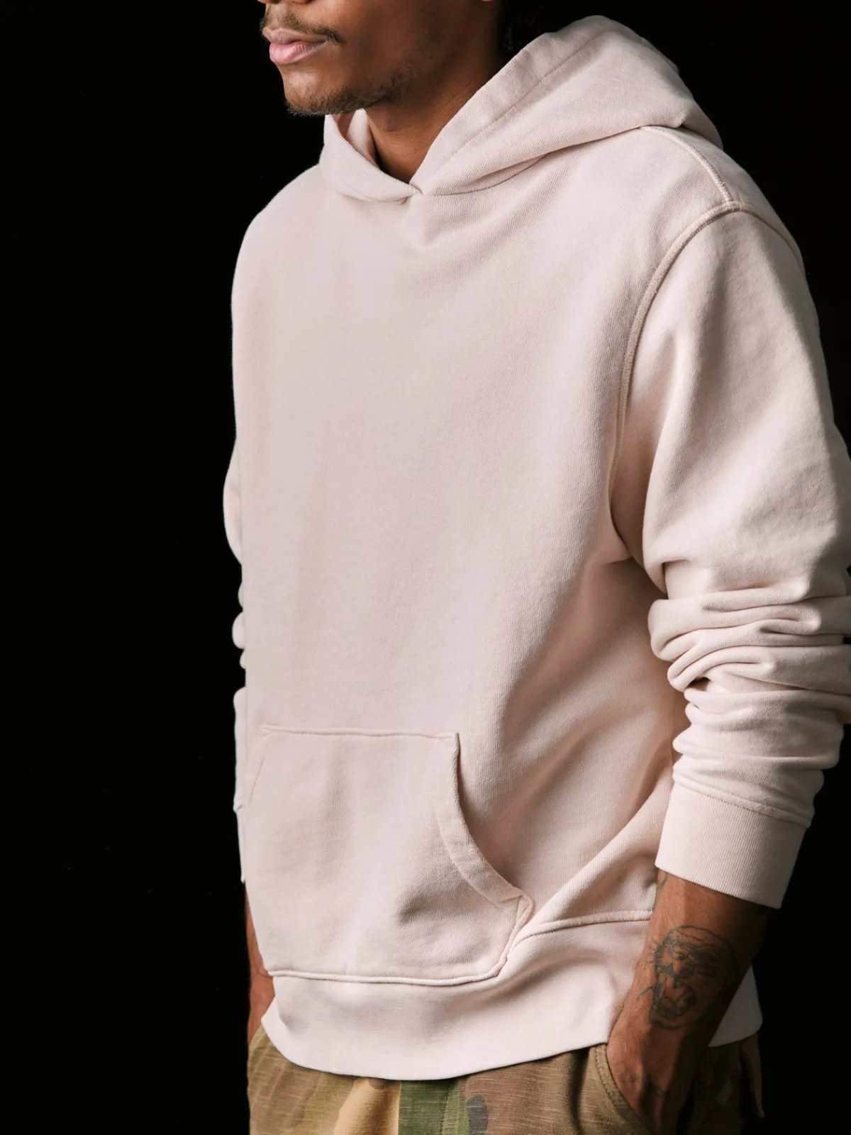 Imogene + Willie davenport hoodie in pink stone