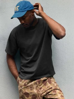 Imogene + Willie faded black knit box crew