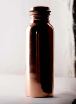 Women Imogene + Willie far west el cosmico copper water bottle