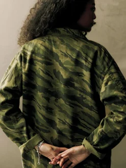 Women Imogene + Willie fatigue jacket in brushstroke camo