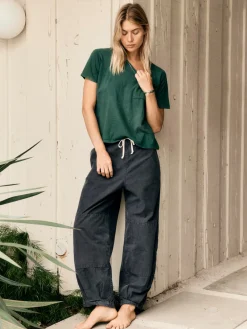 Women Imogene + Willie flight pant in faded black