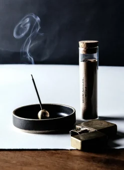 Women Imogene + Willie hasami incense holder set with aloeswood