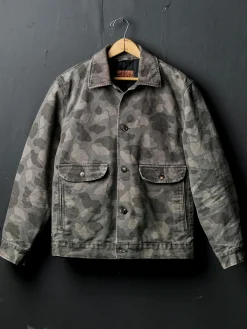 Imogene + Willie quilt lined canvas chore coat in camo