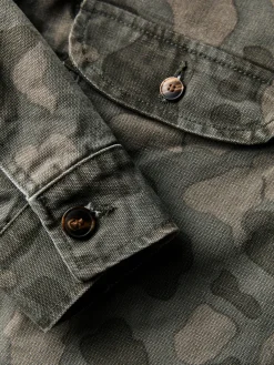 Imogene + Willie quilt lined canvas chore coat in camo