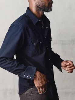 Imogene + Willie sawtooth pearl snap in reverse black indigo nep