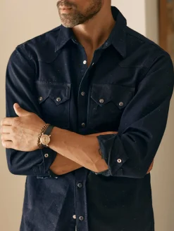Imogene + Willie sawtooth pearl snap in reverse black indigo nep
