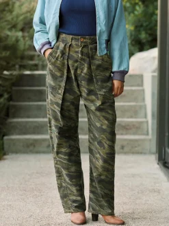 Women Imogene + Willie service trouser in brushstroke camo