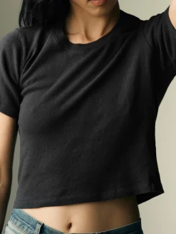Women Imogene + Willie the baby tee in faded black