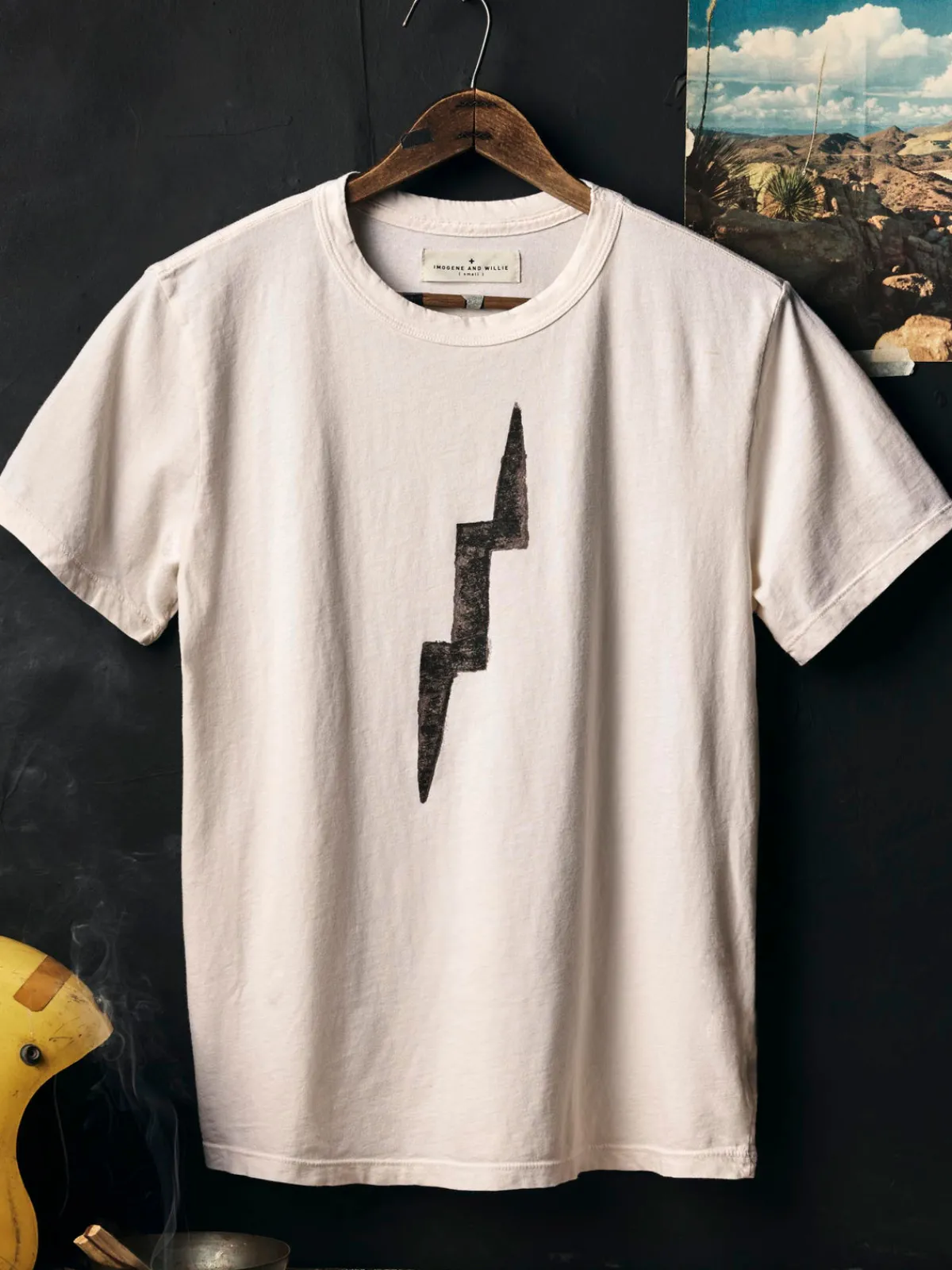Women Imogene + Willie the "bolt" tee in vintage white