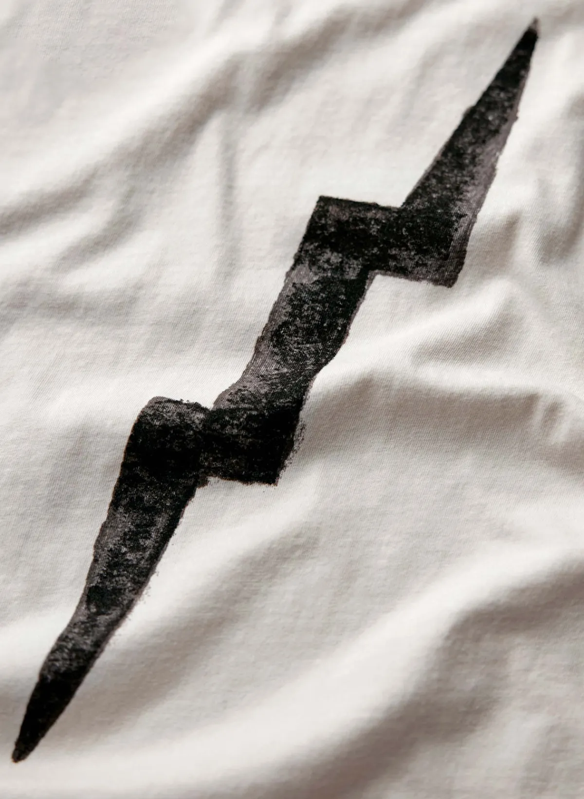 Women Imogene + Willie the "bolt" tee in vintage white
