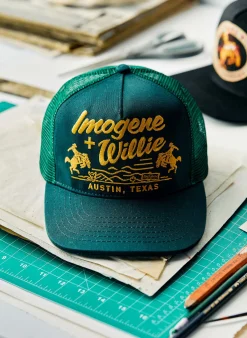 Women Imogene + Willie the 