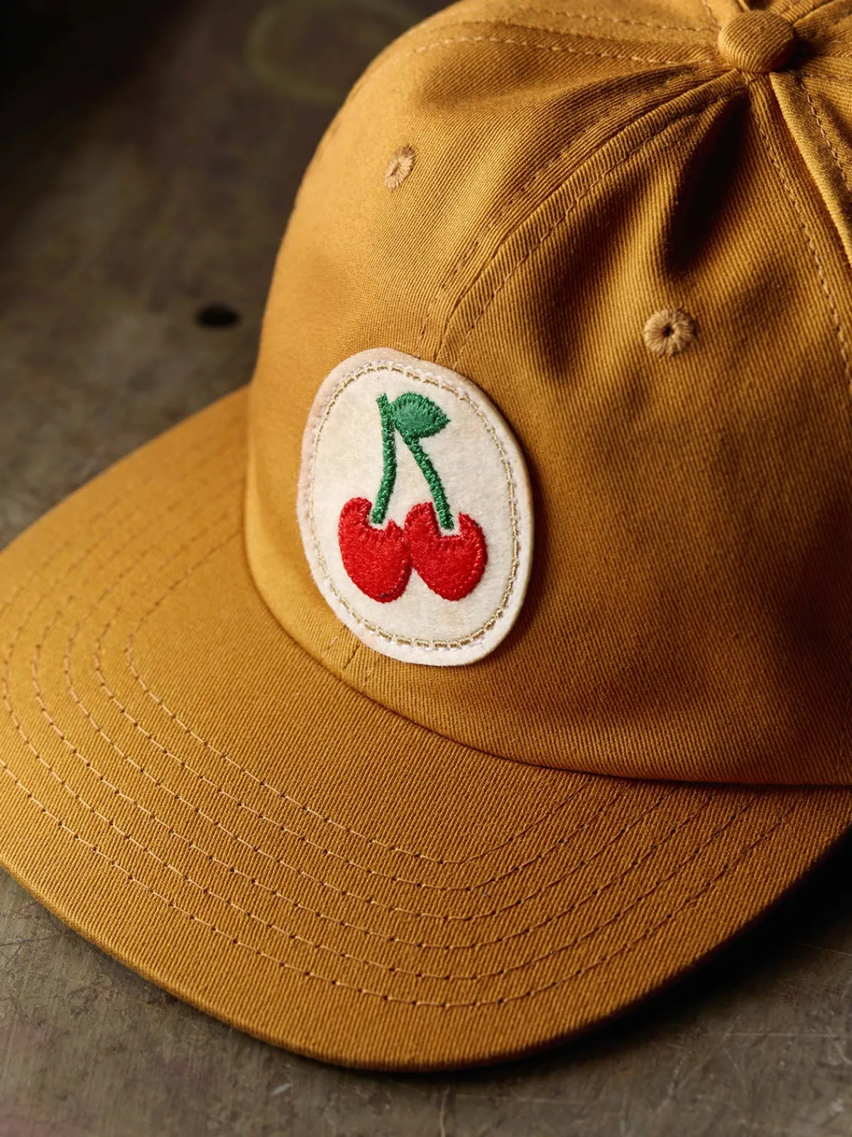Women Imogene + Willie the "cherry" cap