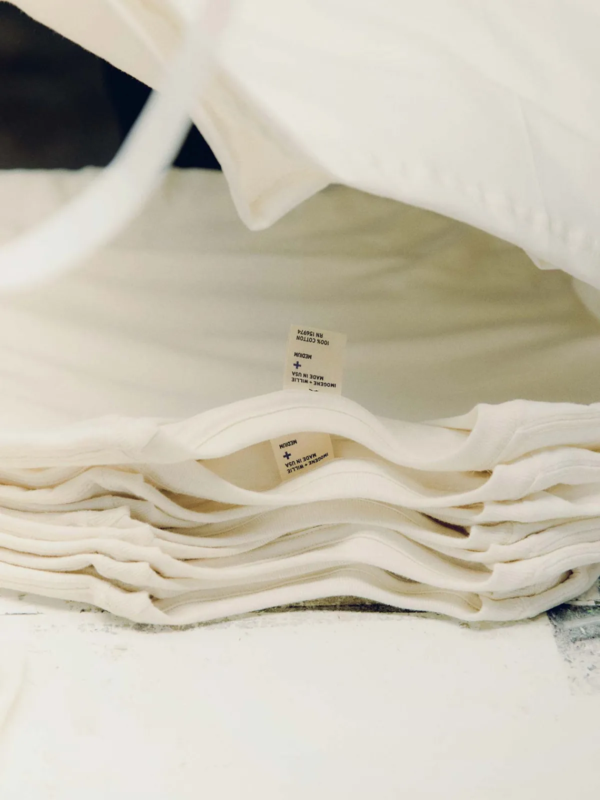 Women Imogene + Willie the cotton project tee in vintage white