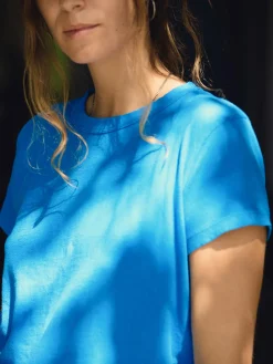 Women Imogene + Willie the drop tee in cerulean