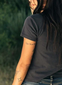 Women Imogene + Willie the drop tee in faded black
