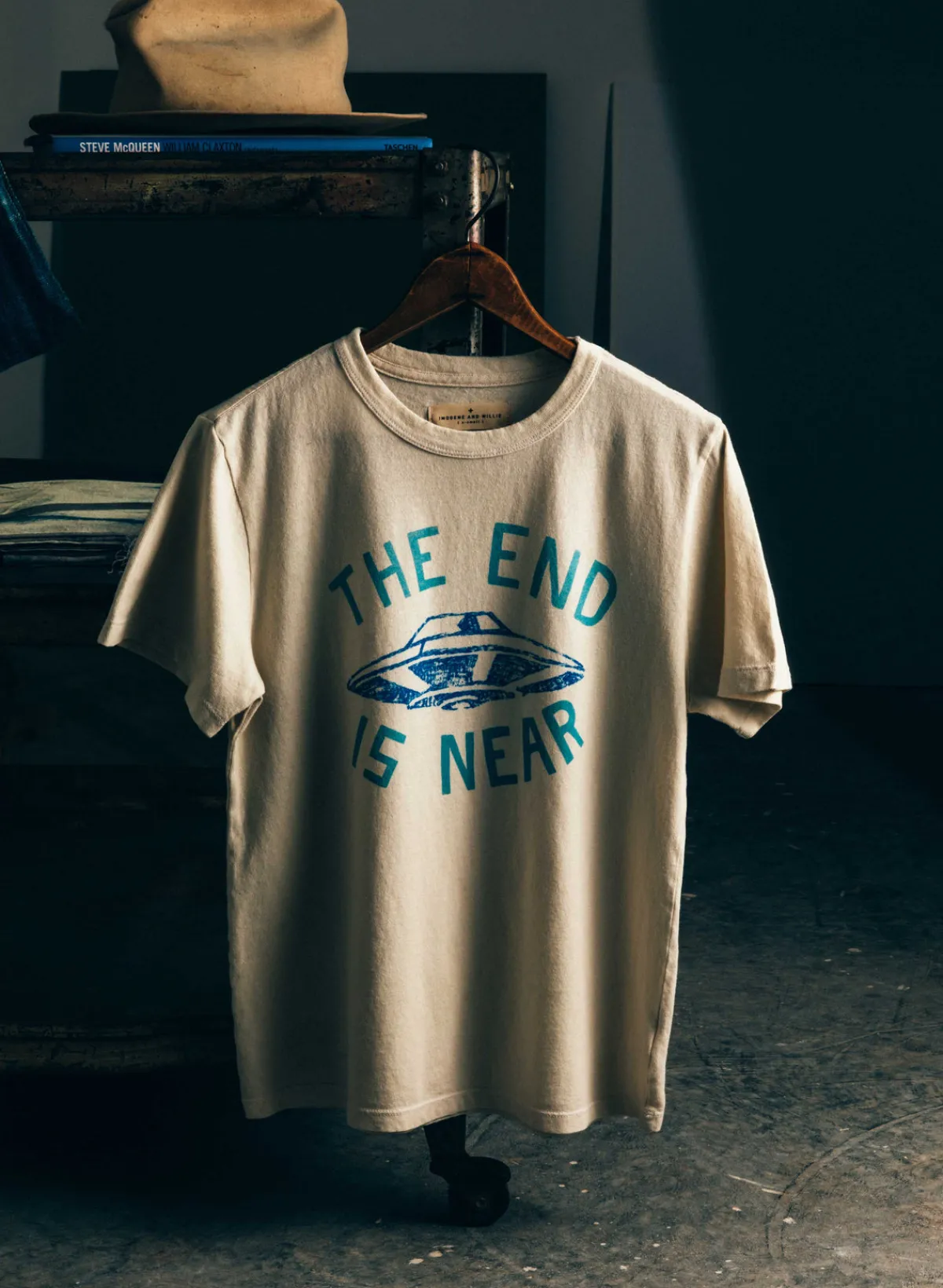 Women Imogene + Willie the "end is near" tee