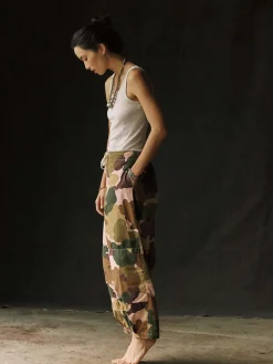 Women Imogene + Willie the flight pant in painted camo