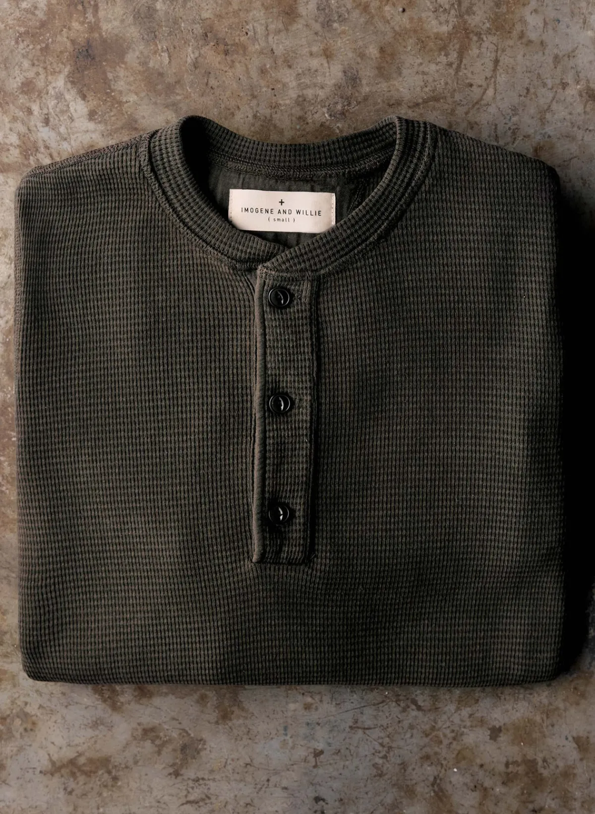 Imogene + Willie the knit waffle henley in forest