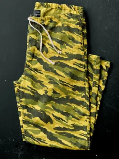 Imogene + Willie the lounge pant in brushstroke camo