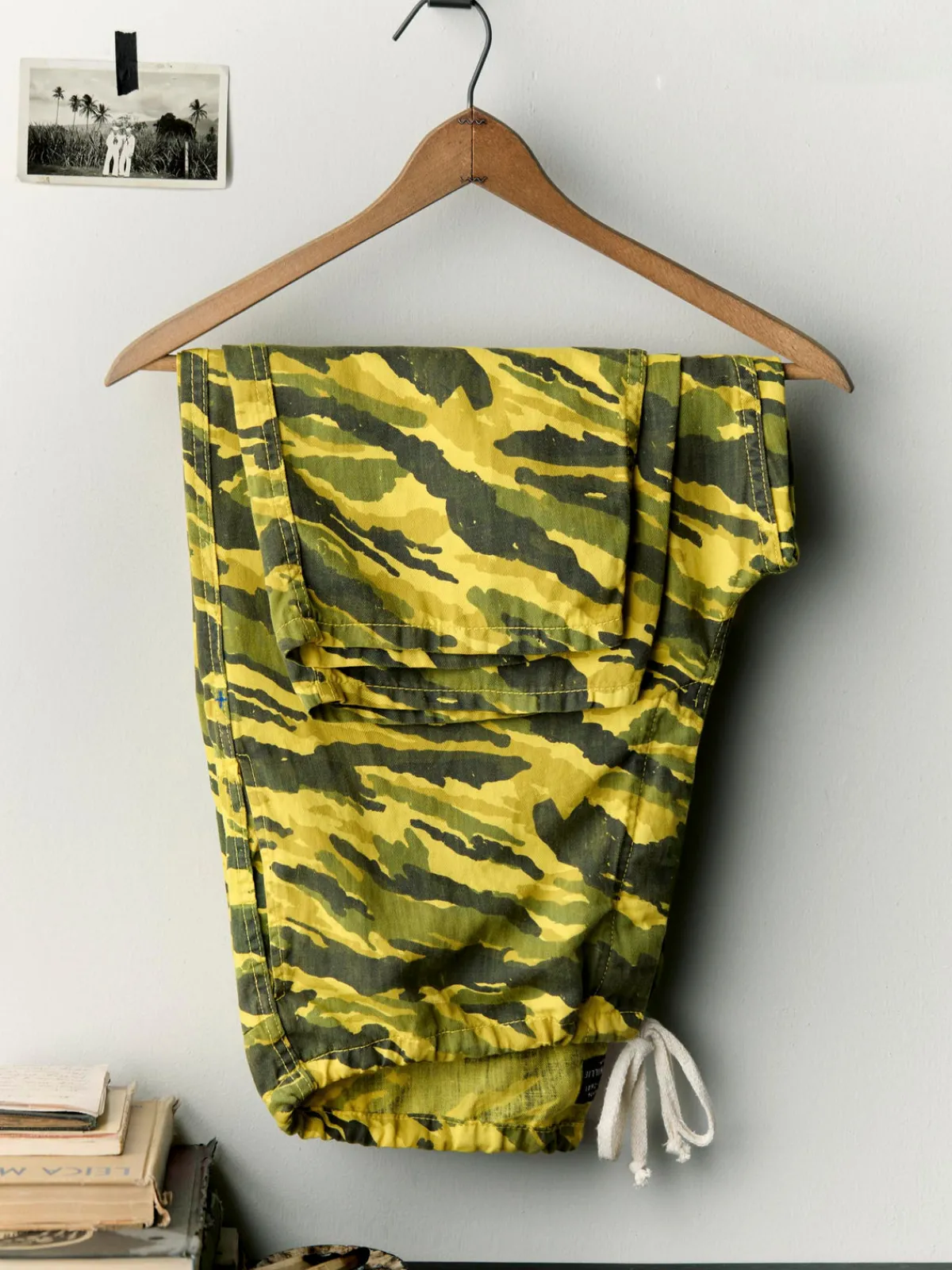 Imogene + Willie the lounge pant in brushstroke camo