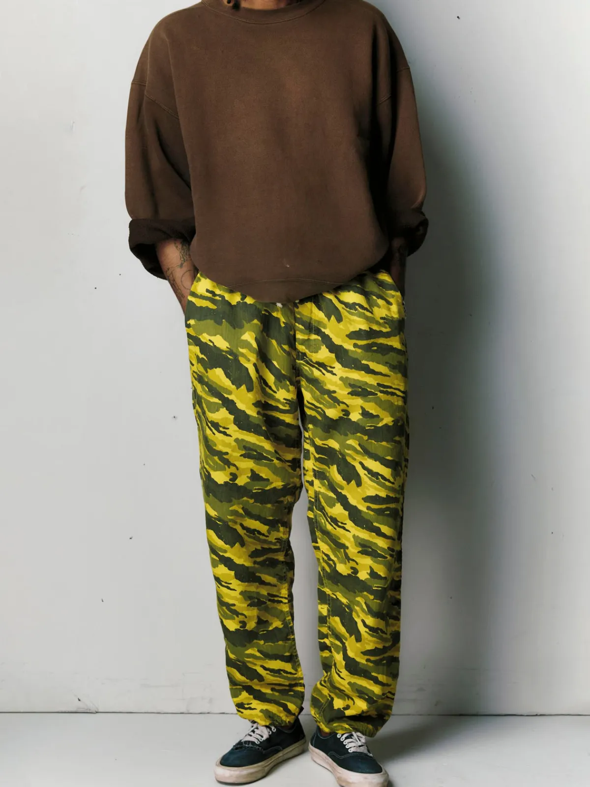 Imogene + Willie the lounge pant in brushstroke camo