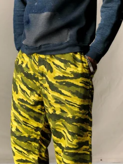 Imogene + Willie the lounge pant in brushstroke camo