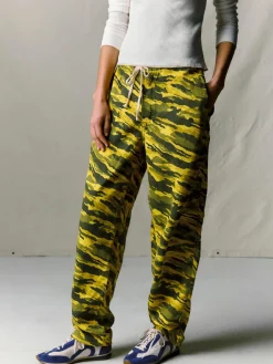 Women Imogene + Willie the lounge pant in brushstroke camo