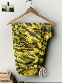 Women Imogene + Willie the lounge pant in brushstroke camo