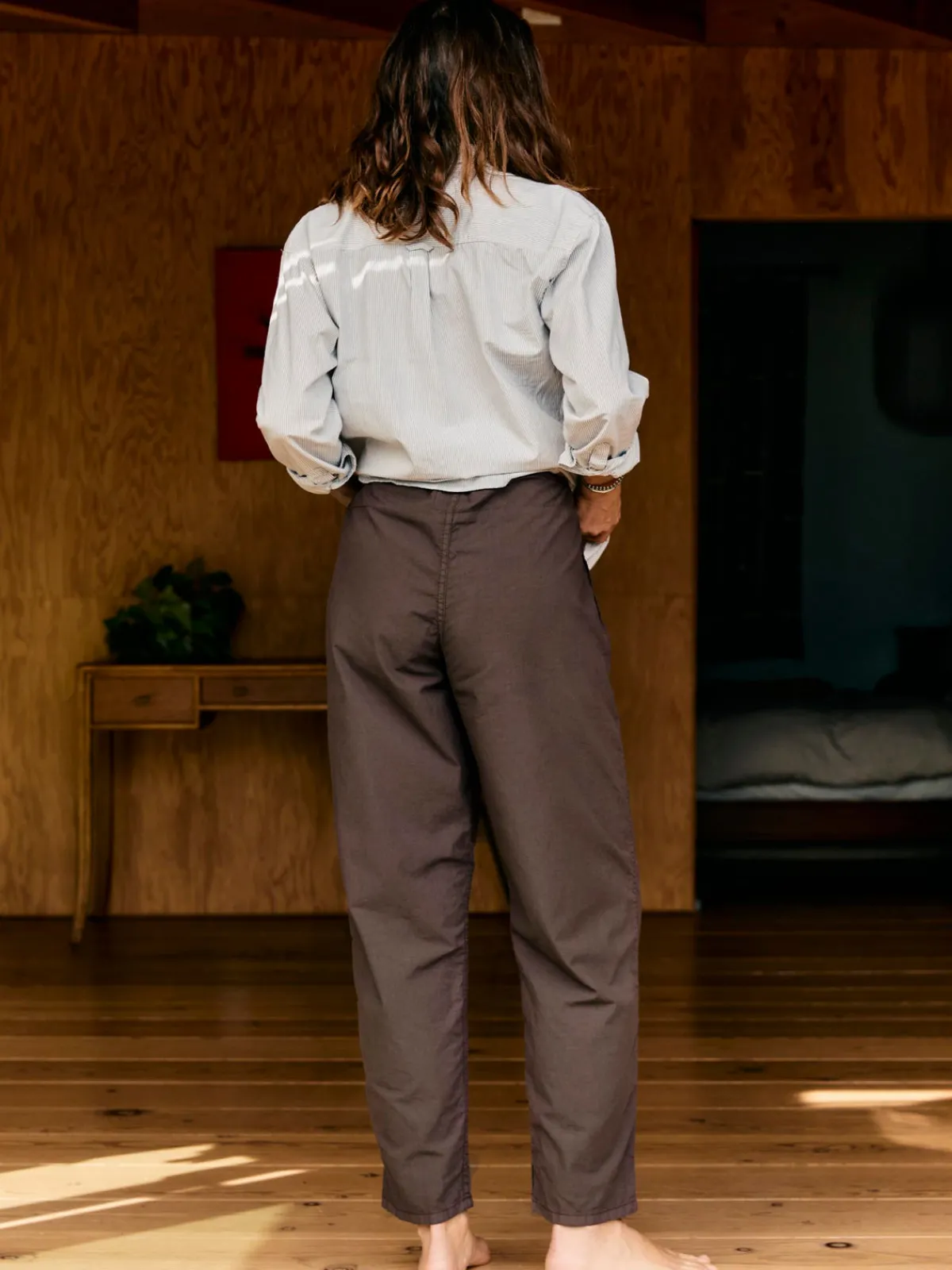 Women Imogene + Willie the lounge pant in umber poplin