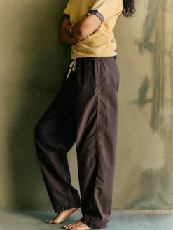 Women Imogene + Willie the lounge pant in umber poplin