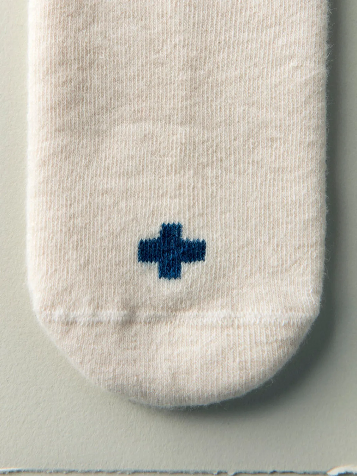 Women Imogene + Willie the "love stinks" sock