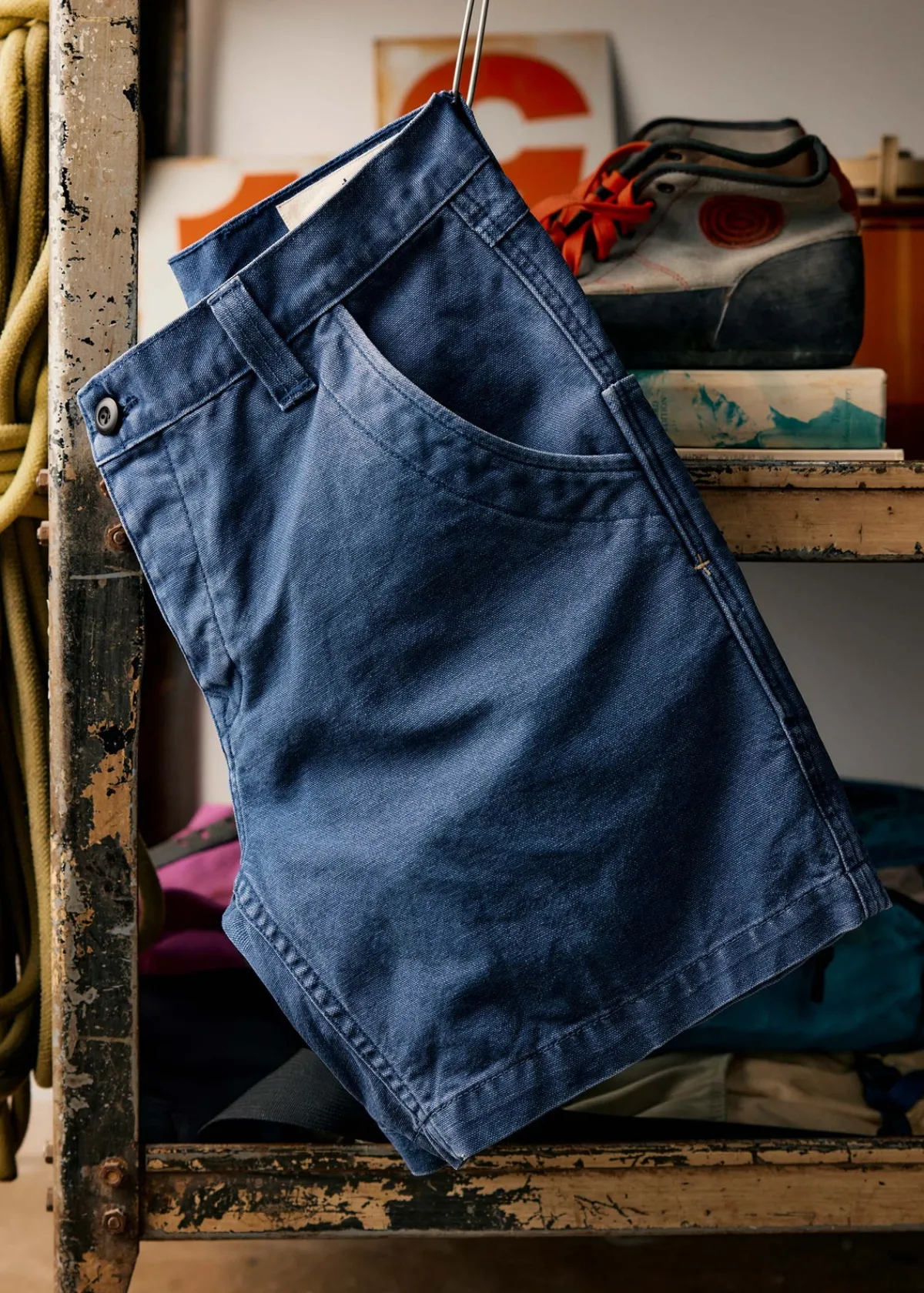 Imogene + Willie the mountain short in french blue