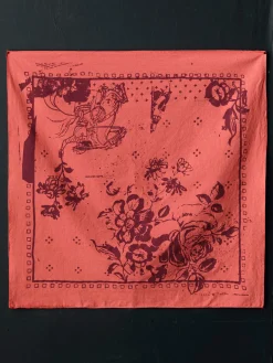 Women Imogene + Willie the "no man's land" bandana