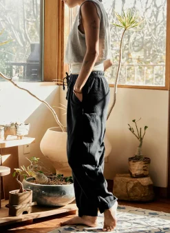 Women Imogene + Willie the ventura chore pant in faded black