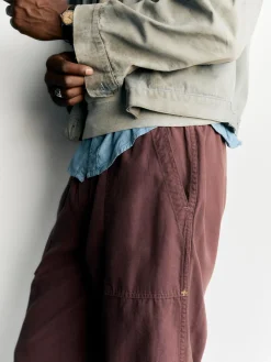 Imogene + Willie the ventura chore pant in dark mauve