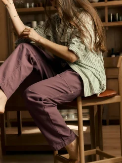 Women Imogene + Willie the ventura chore pant in dark mauve