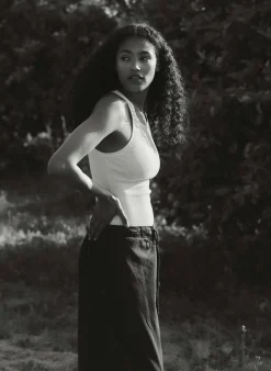 Women Imogene + Willie vintage white ribbed racerback tank