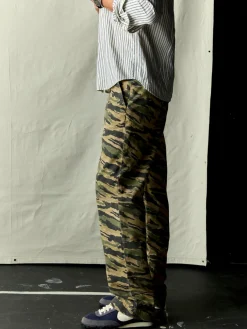Imogene + Willie wilkison trouser in brushstroke camo
