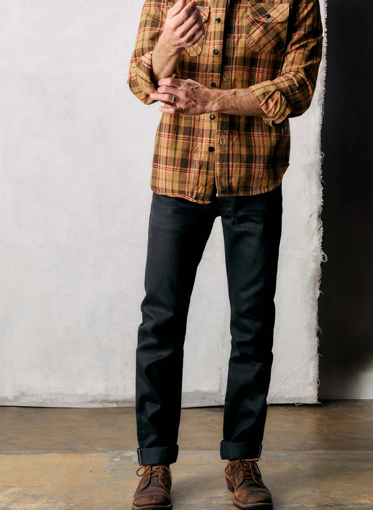 Imogene + Willie willie black rigid jp