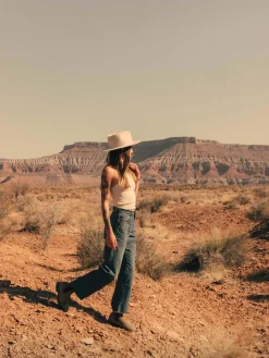 Women Imogene + Willie wyatt montrose
